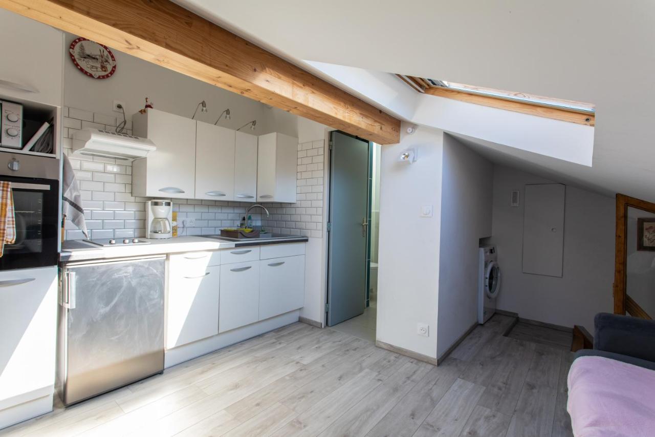 Le Coq Charmant Petit Studio En Centre Ville D'Embrun Exteriér fotografie